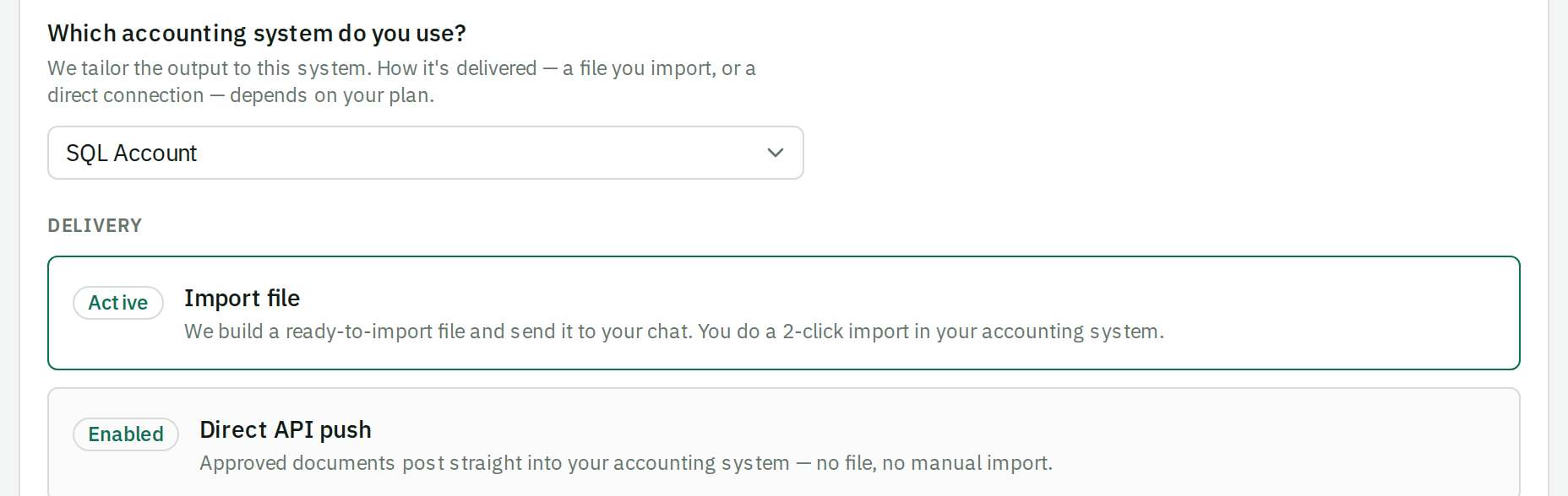The Export target panel asking which accounting system you use, with SQL Account selected and the delivery options listed below.